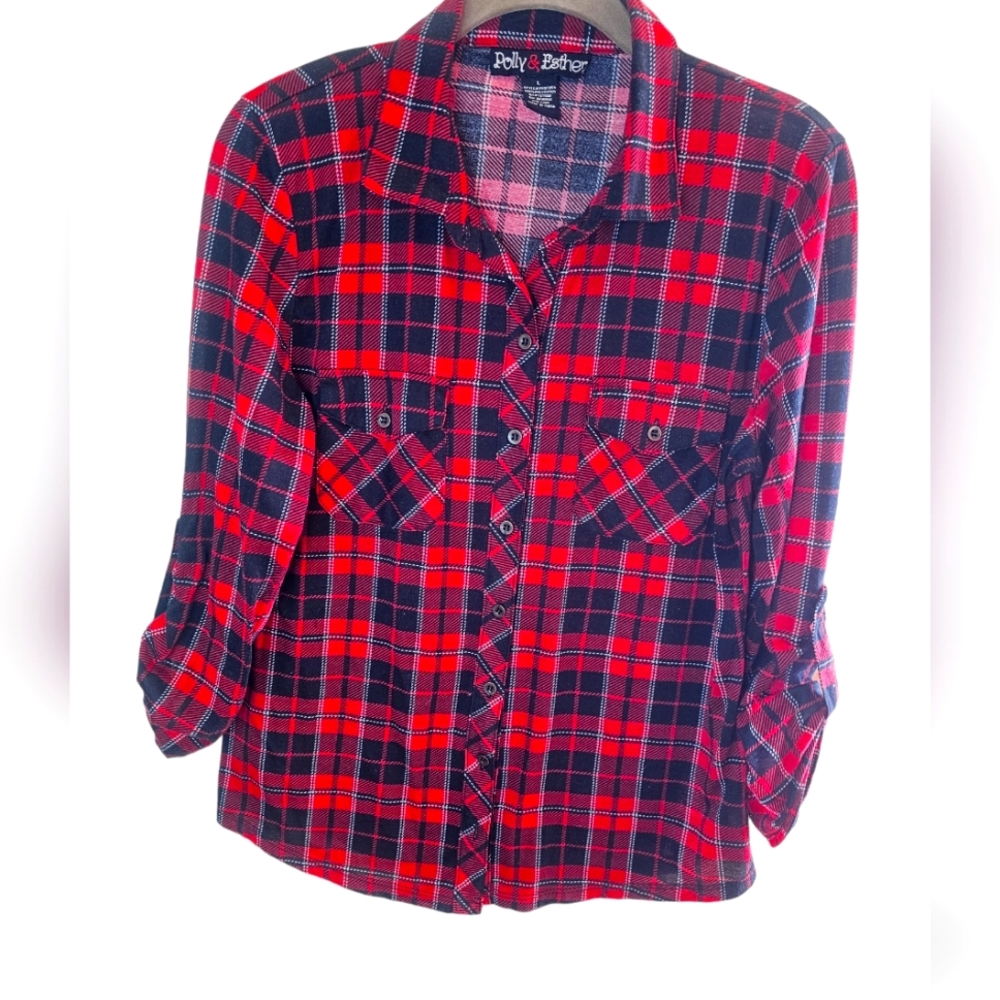 Polly & Esther women's red plaid long-sleeved button front shirt size L